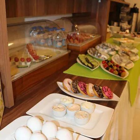 Bed and Breakfast Voyage 3*