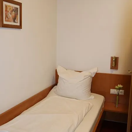 Voyage Bed and Breakfast Βόννη